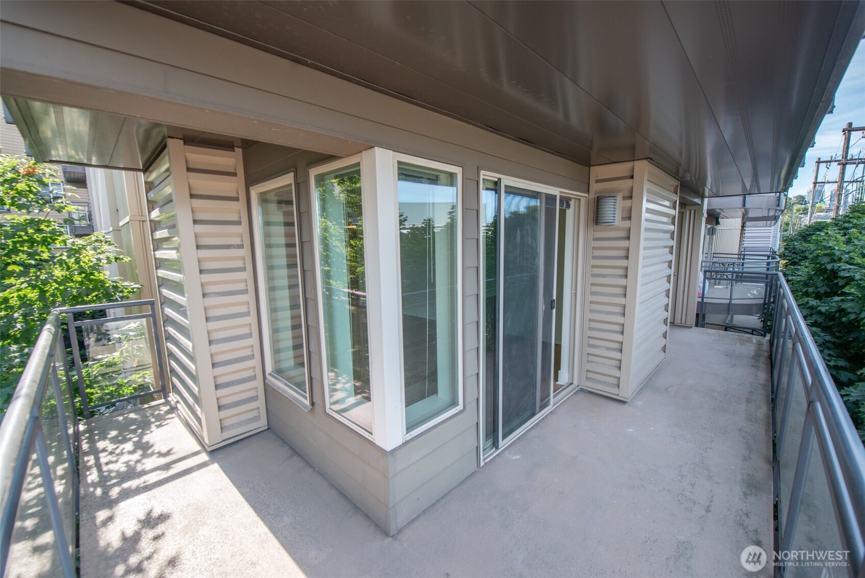 1550 Eastlake Avenue E #201, Seattle, WA 98102-3733