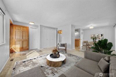 359 7th Street SE #2, Puyallup, WA 98372 - Photo 3