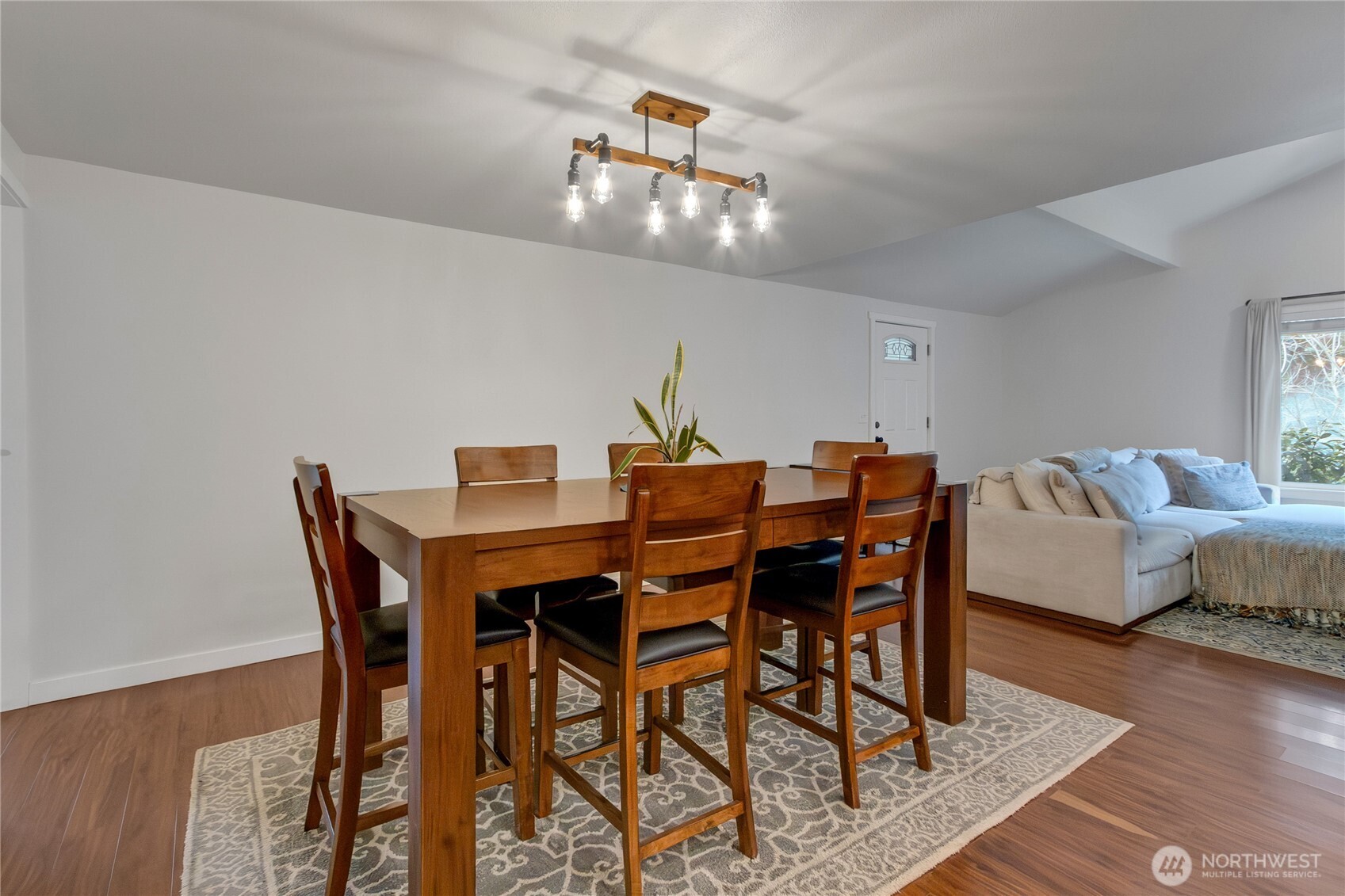 3131 S 368th Street , Federal Way, WA 98003