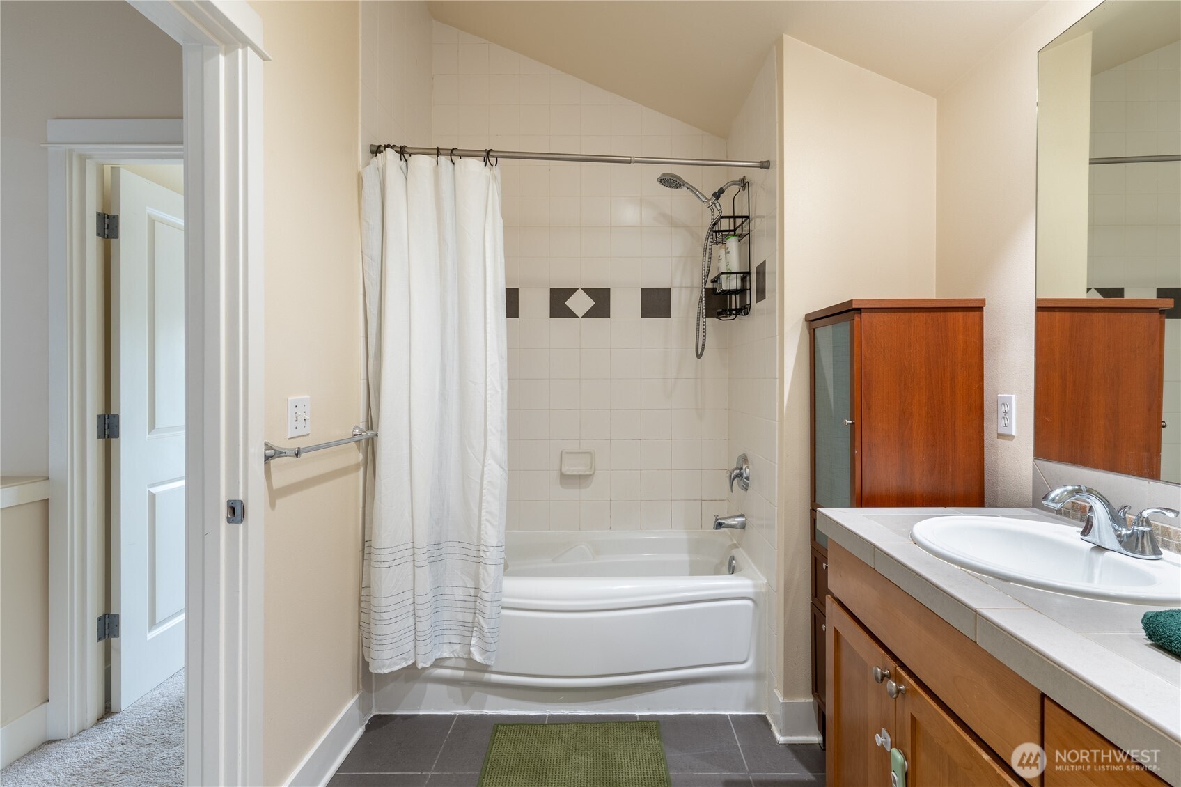 1419 NW 65th Street #B, Seattle, WA 98117