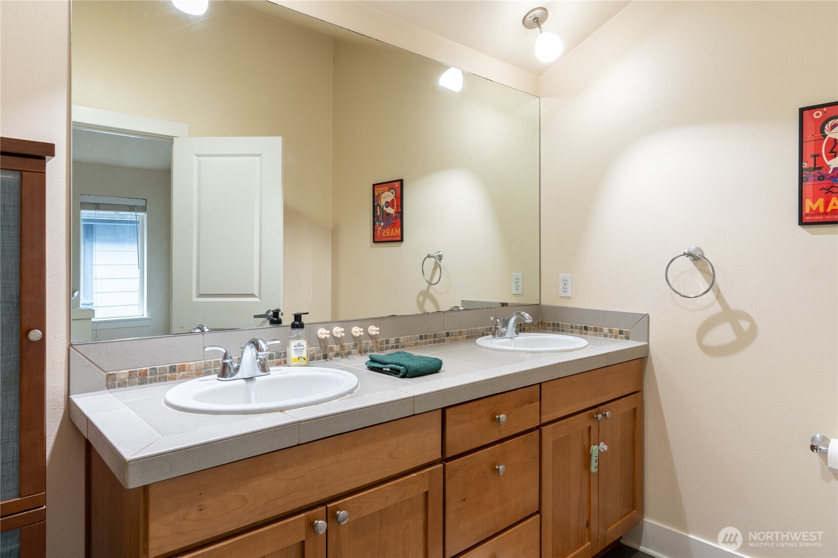 1419 NW 65th Street #B, Seattle, WA 98117