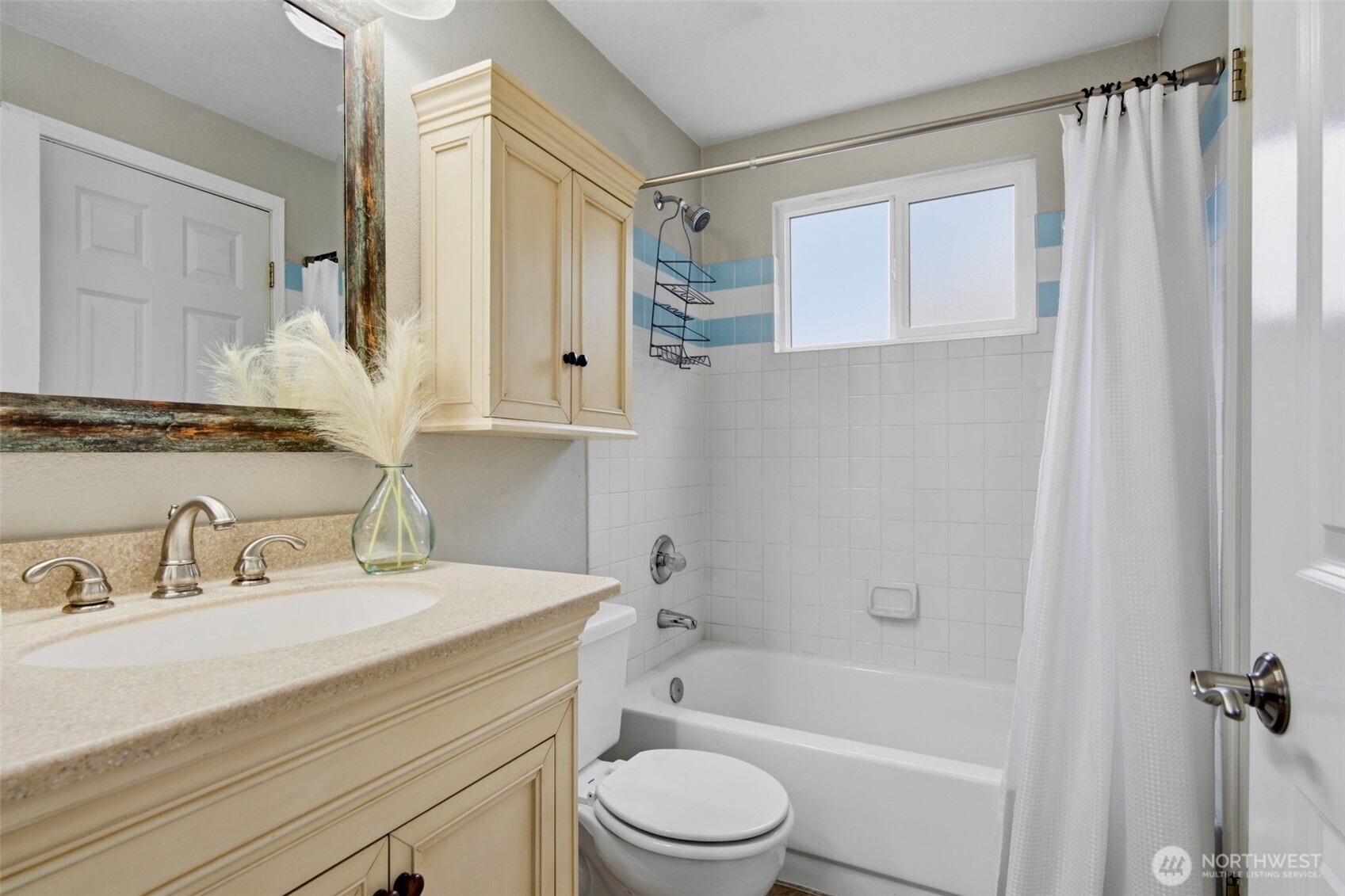 12708 NE 97th Place , Kirkland, WA 98033