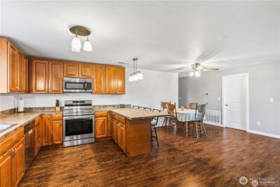 1710 155th Street E, Tacoma, WA 98445 - Photo 3