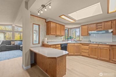 17373 Woodcrest Drive NE, Bothell, WA 98011 - Photo 11
