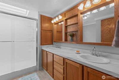 17373 Woodcrest Drive NE, Bothell, WA 98011 - Photo 18