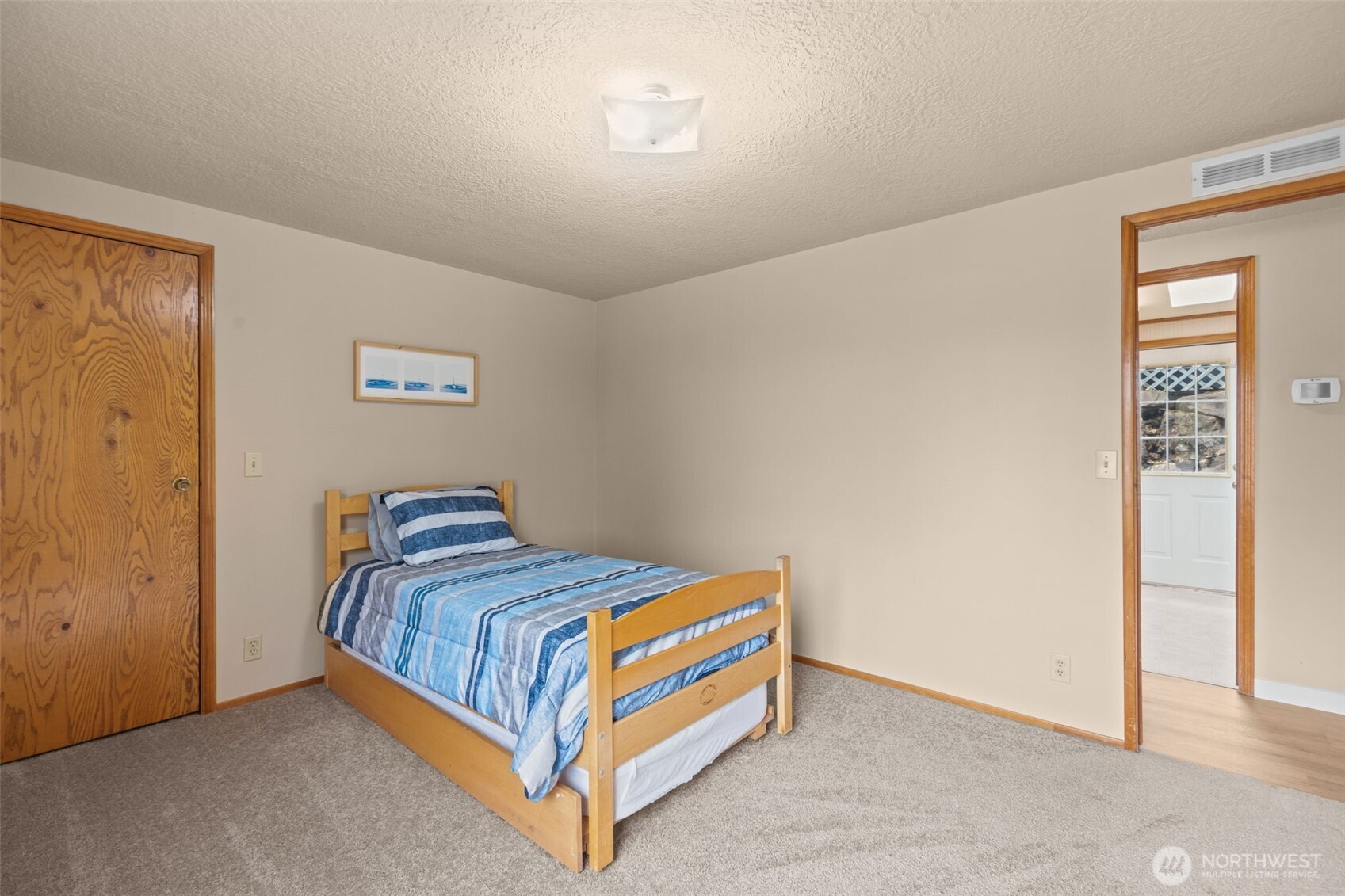 17373 Woodcrest Drive NE, Bothell, WA 98011