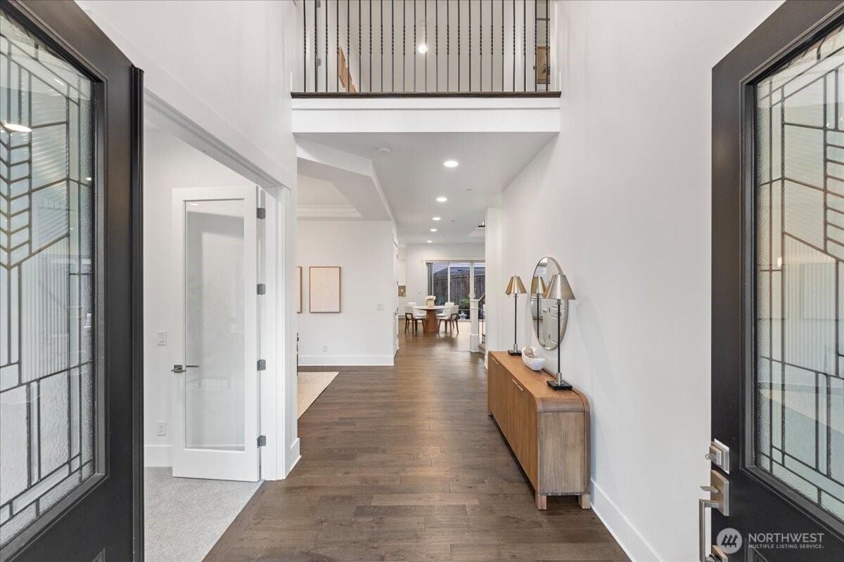 13707 NE 133rd Place , Kirkland, WA 98034