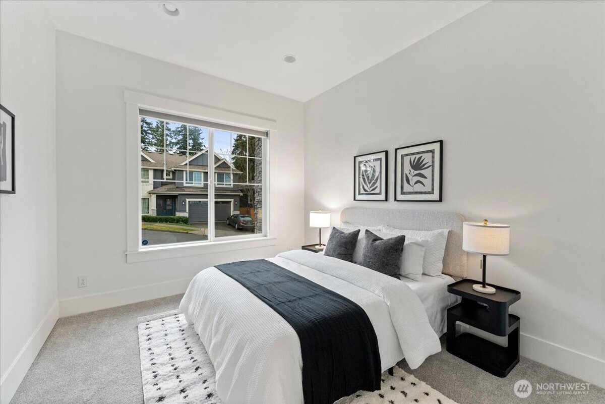 13707 NE 133rd Place , Kirkland, WA 98034