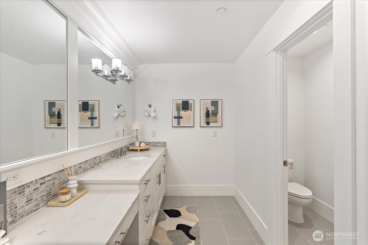 13707 NE 133rd Place , Kirkland, WA 98034