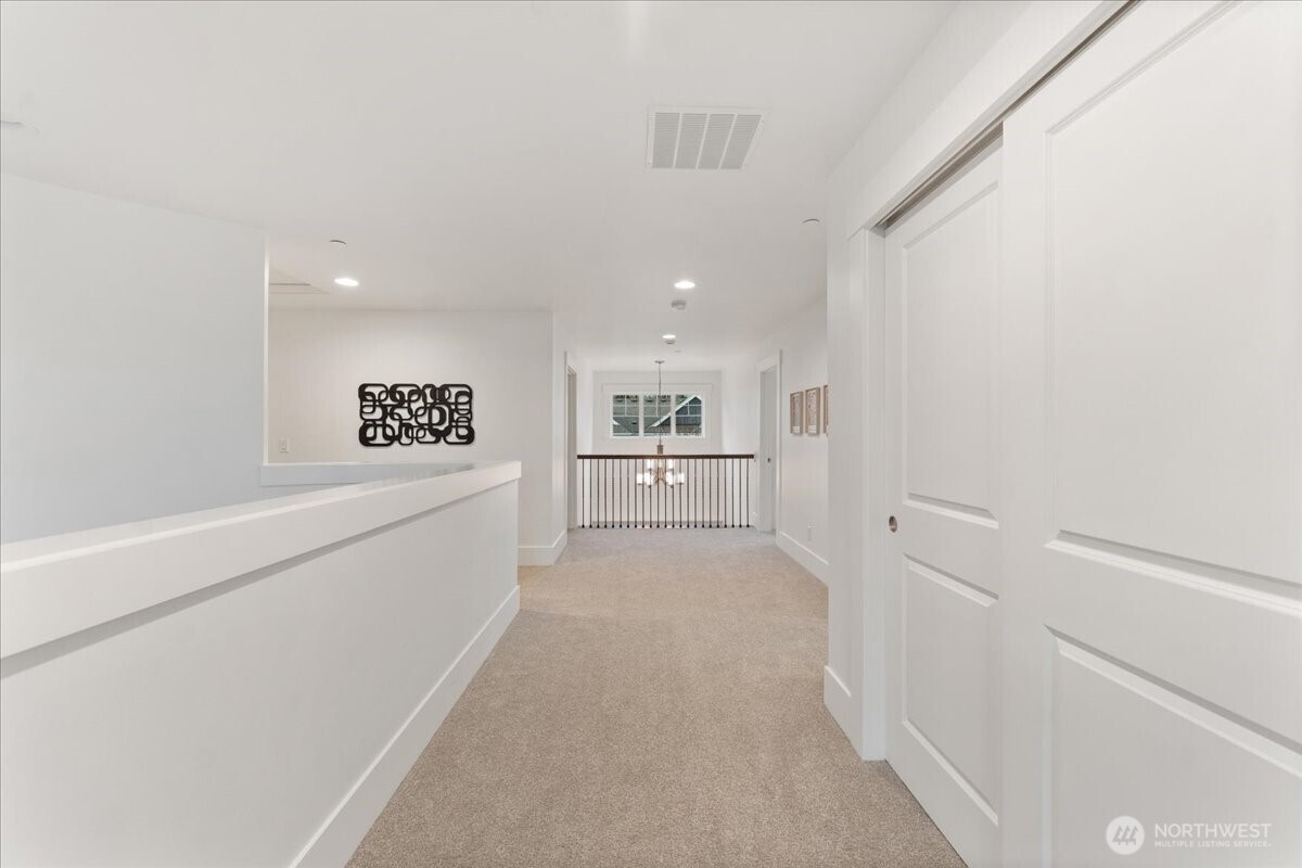 13707 NE 133rd Place , Kirkland, WA 98034