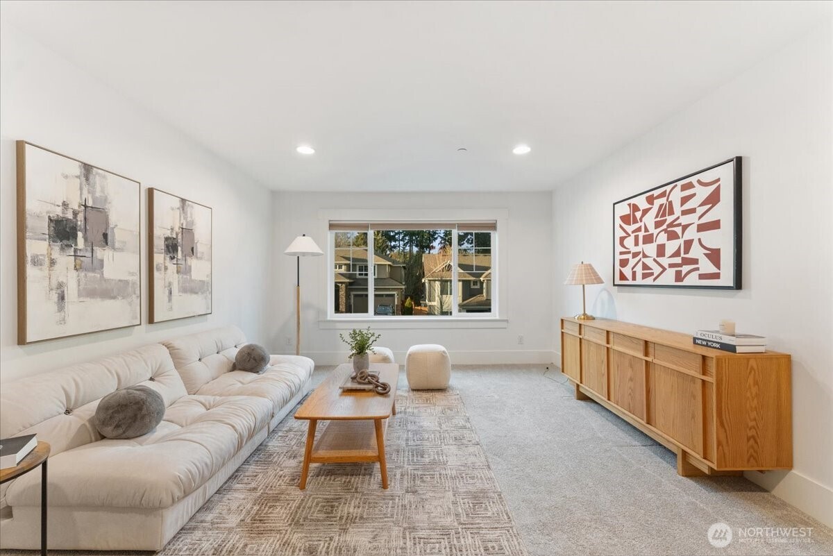 13707 NE 133rd Place , Kirkland, WA 98034