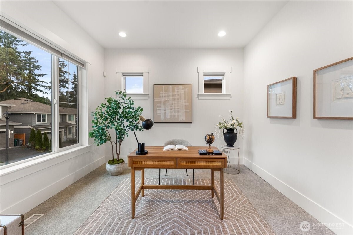 13707 NE 133rd Place , Kirkland, WA 98034