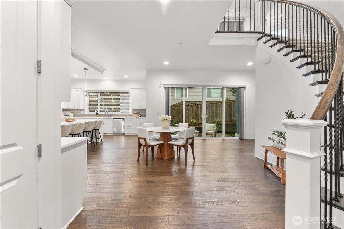 13707 NE 133rd Place , Kirkland, WA 98034