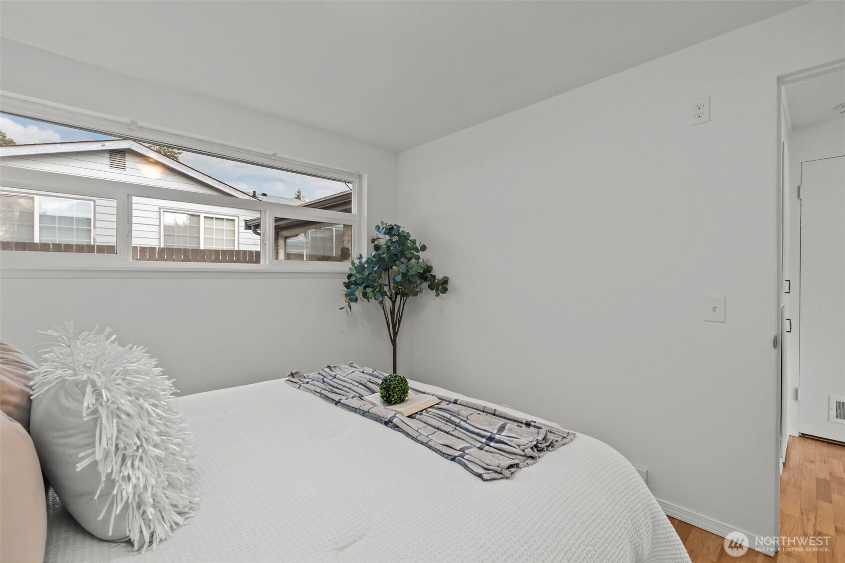 16227 15th Avenue SW, Burien, WA 98166