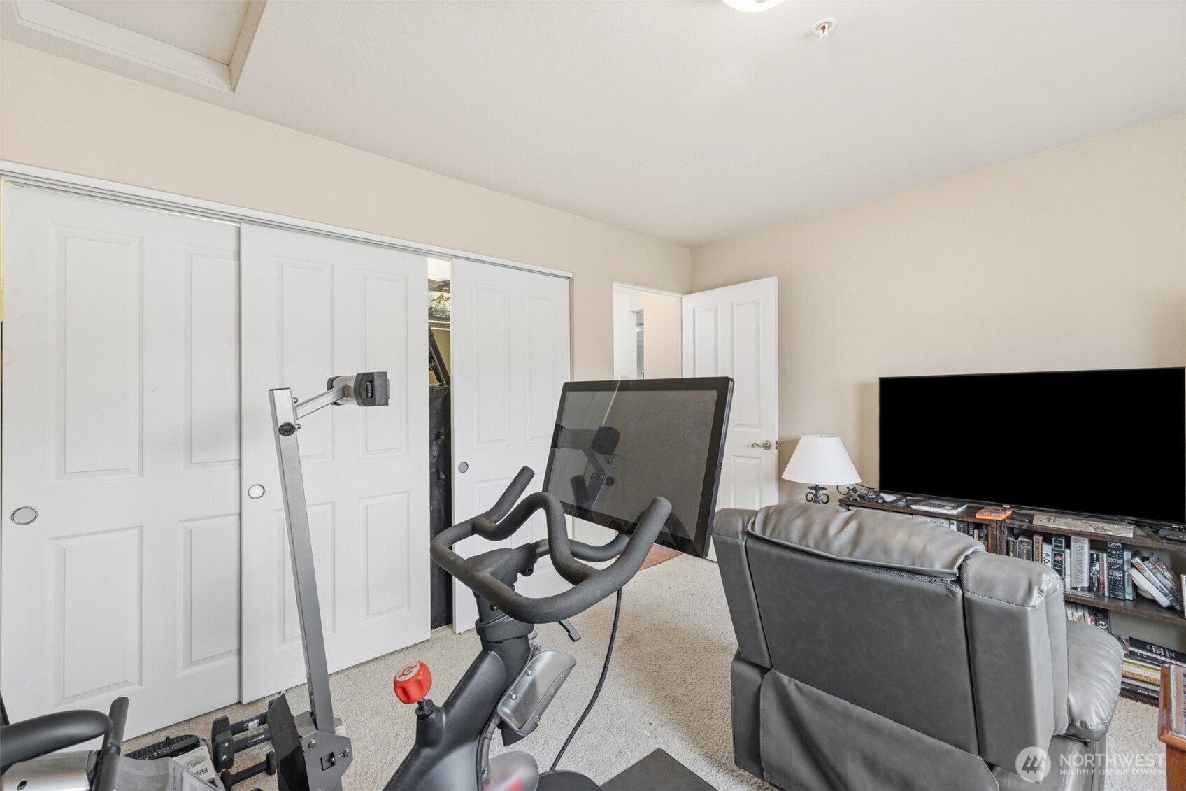 229 E First Street #3, Port Angeles, WA 98362