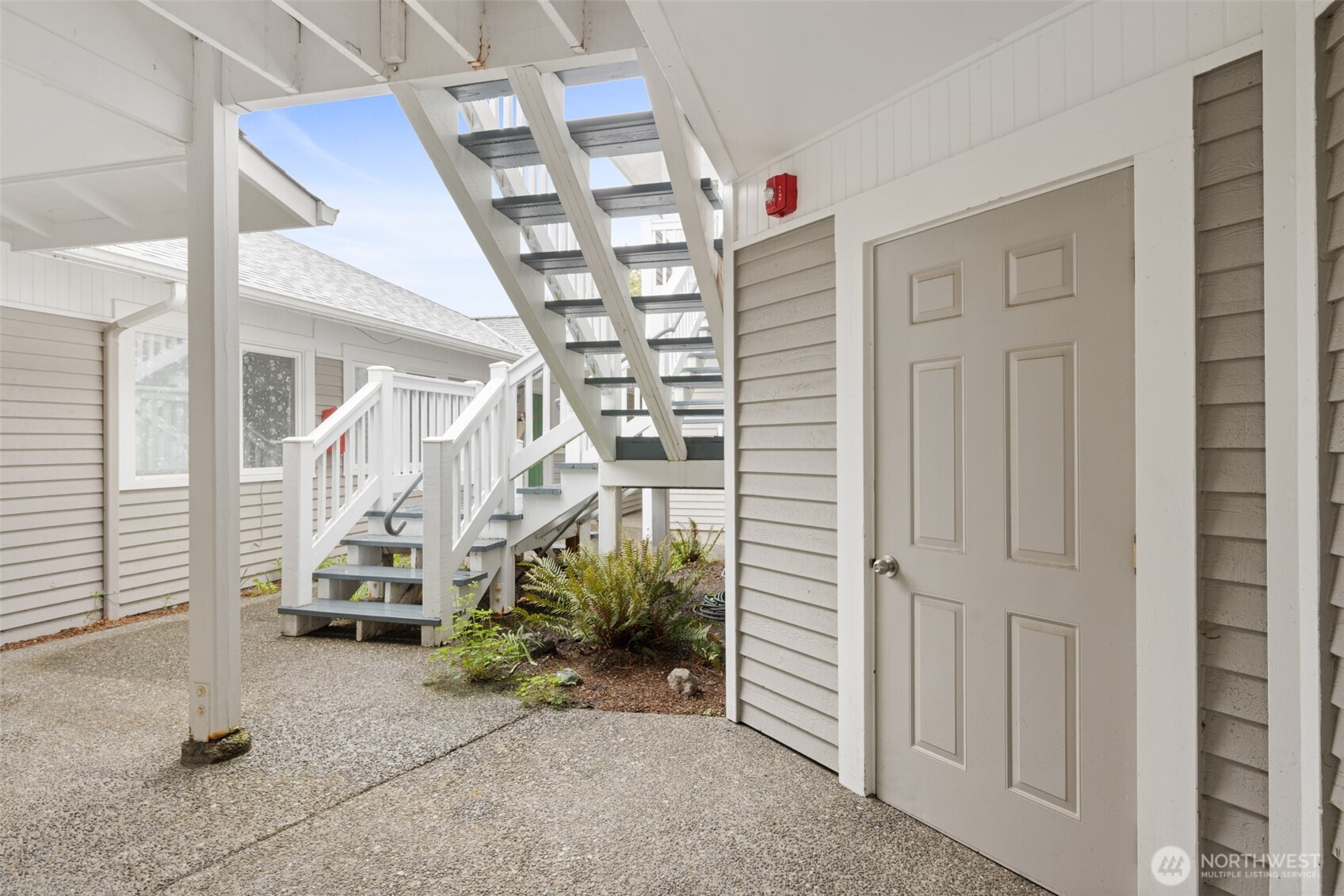 229 E First Street #3, Port Angeles, WA 98362