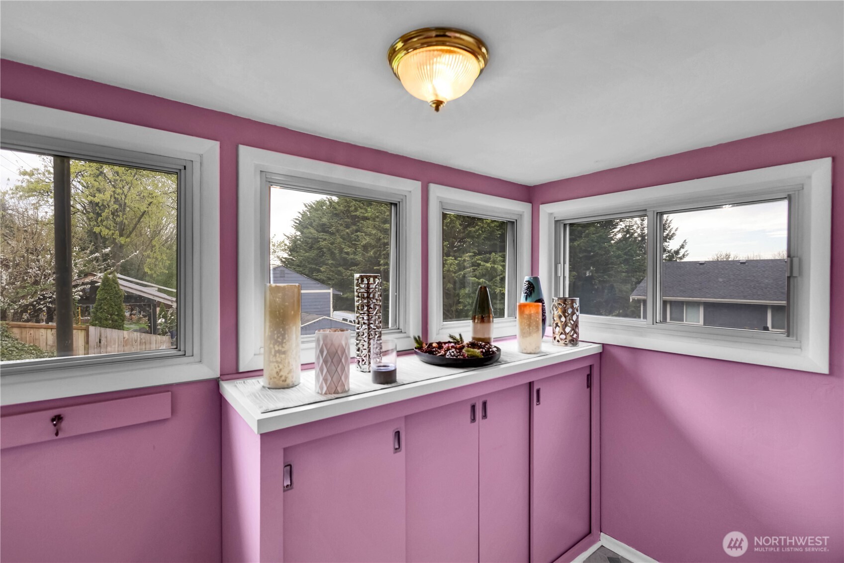 22317 16th Avenue S, Des Moines, WA 98198