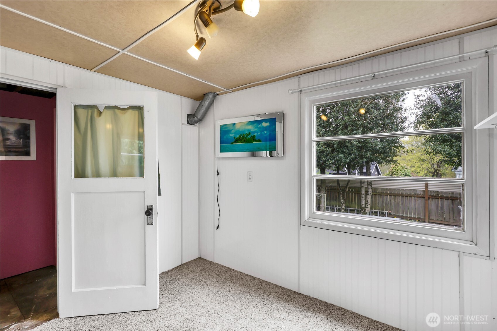 22317 16th Avenue S, Des Moines, WA 98198