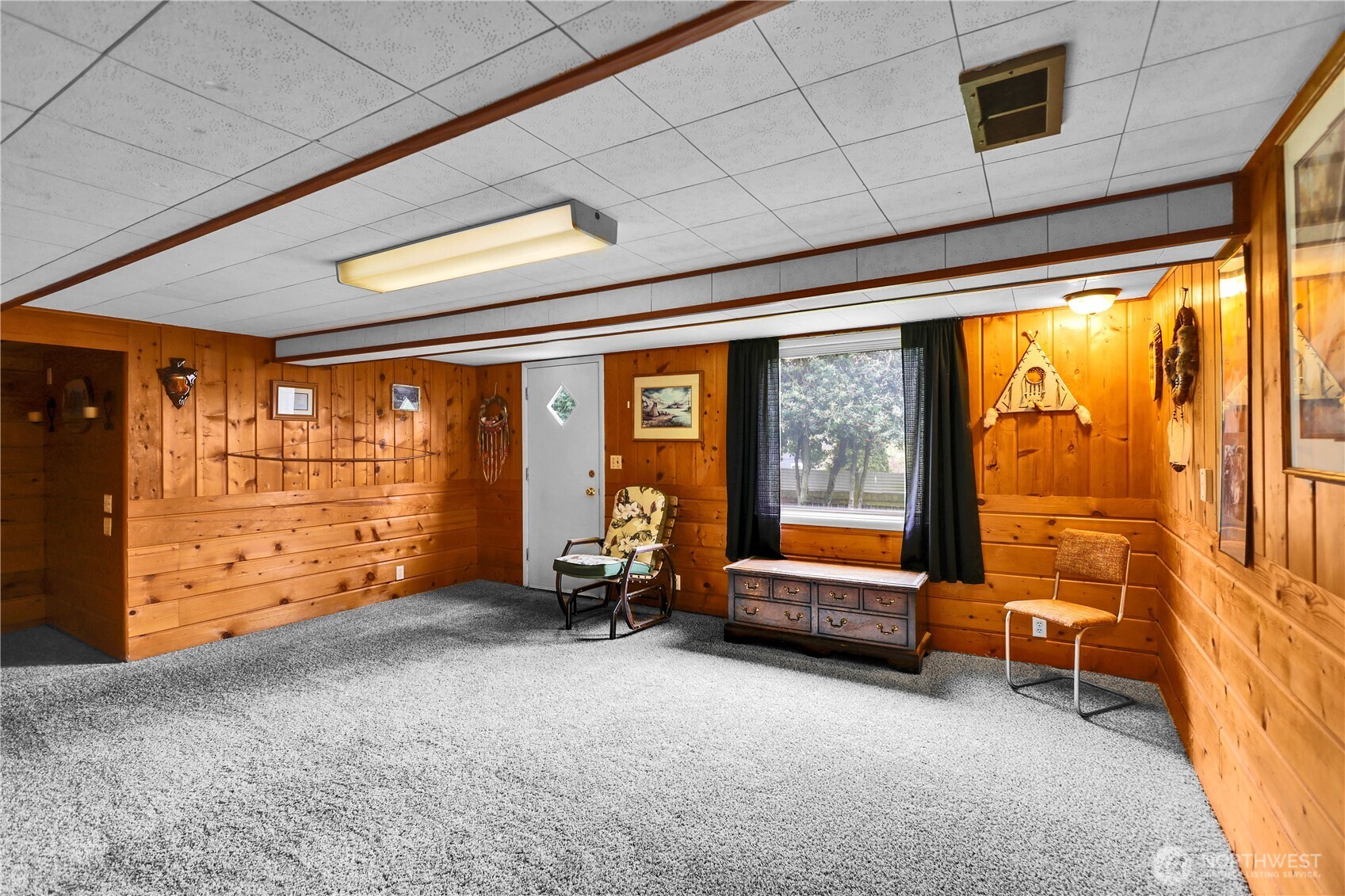22317 16th Avenue S, Des Moines, WA 98198