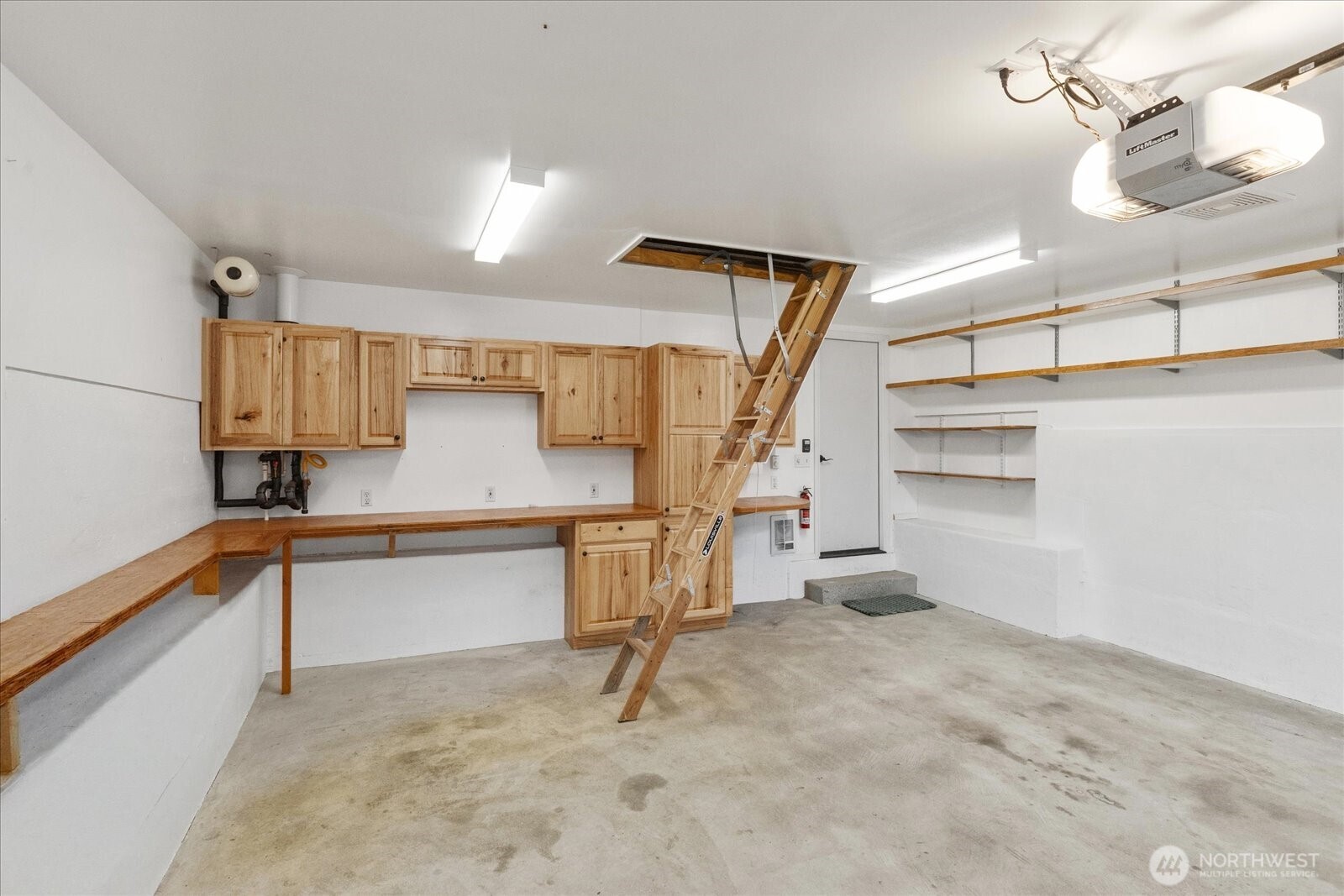 16010 SE 5th Street , Bellevue, WA 98008