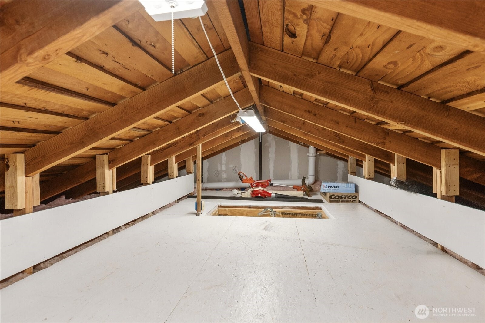 16010 SE 5th Street , Bellevue, WA 98008