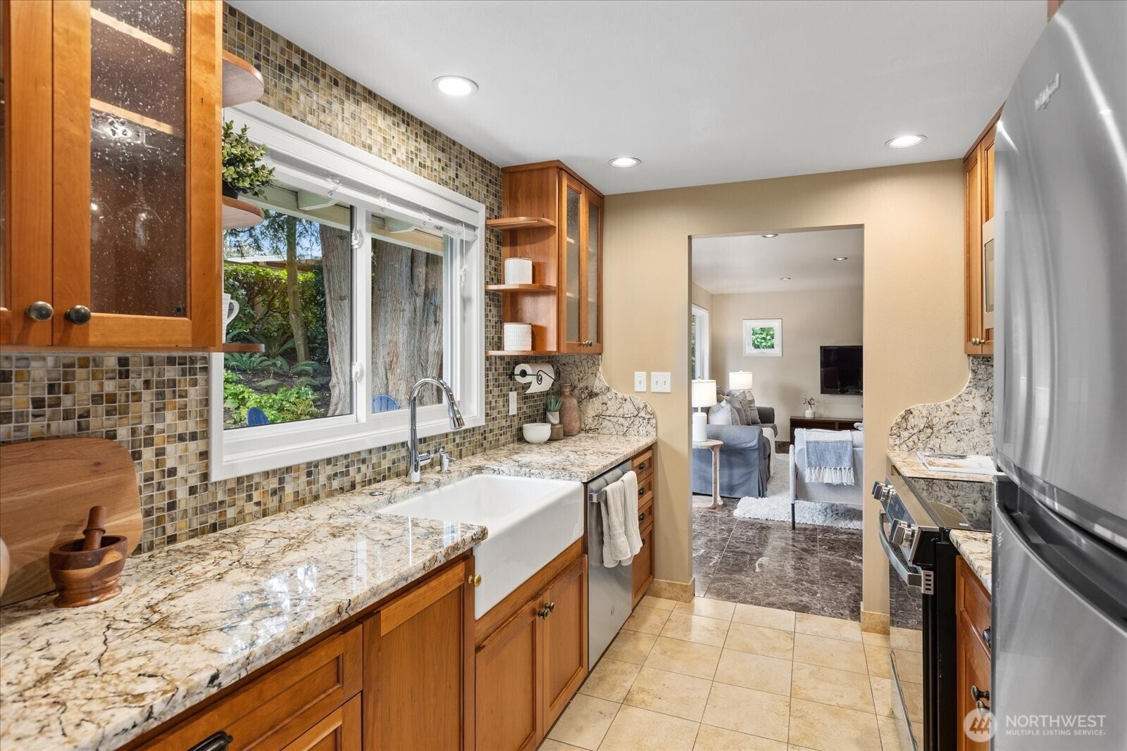16010 SE 5th Street , Bellevue, WA 98008