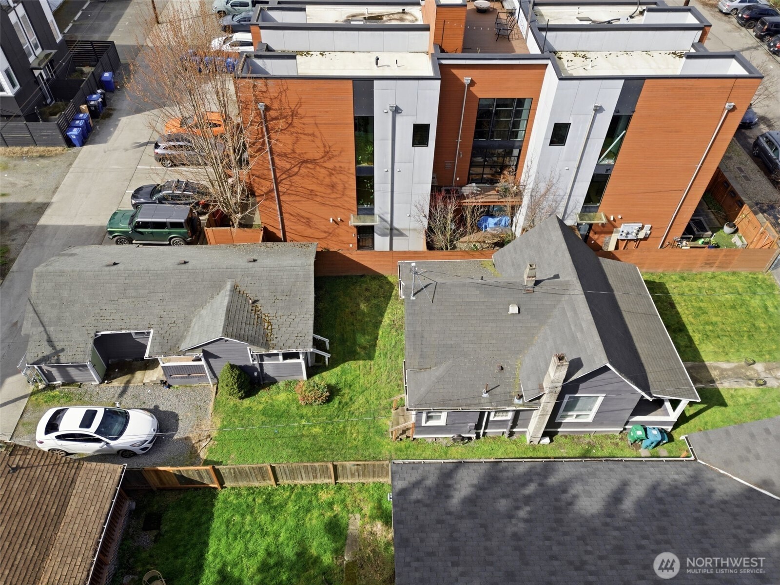 547 S Sullivan Street , Seattle, WA 98108