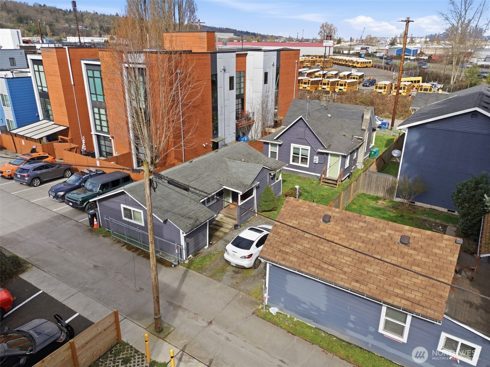 547 S Sullivan Street , Seattle, WA 98108