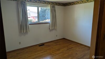 803 13th Street SW, Puyallup, WA 98371 - Photo 14