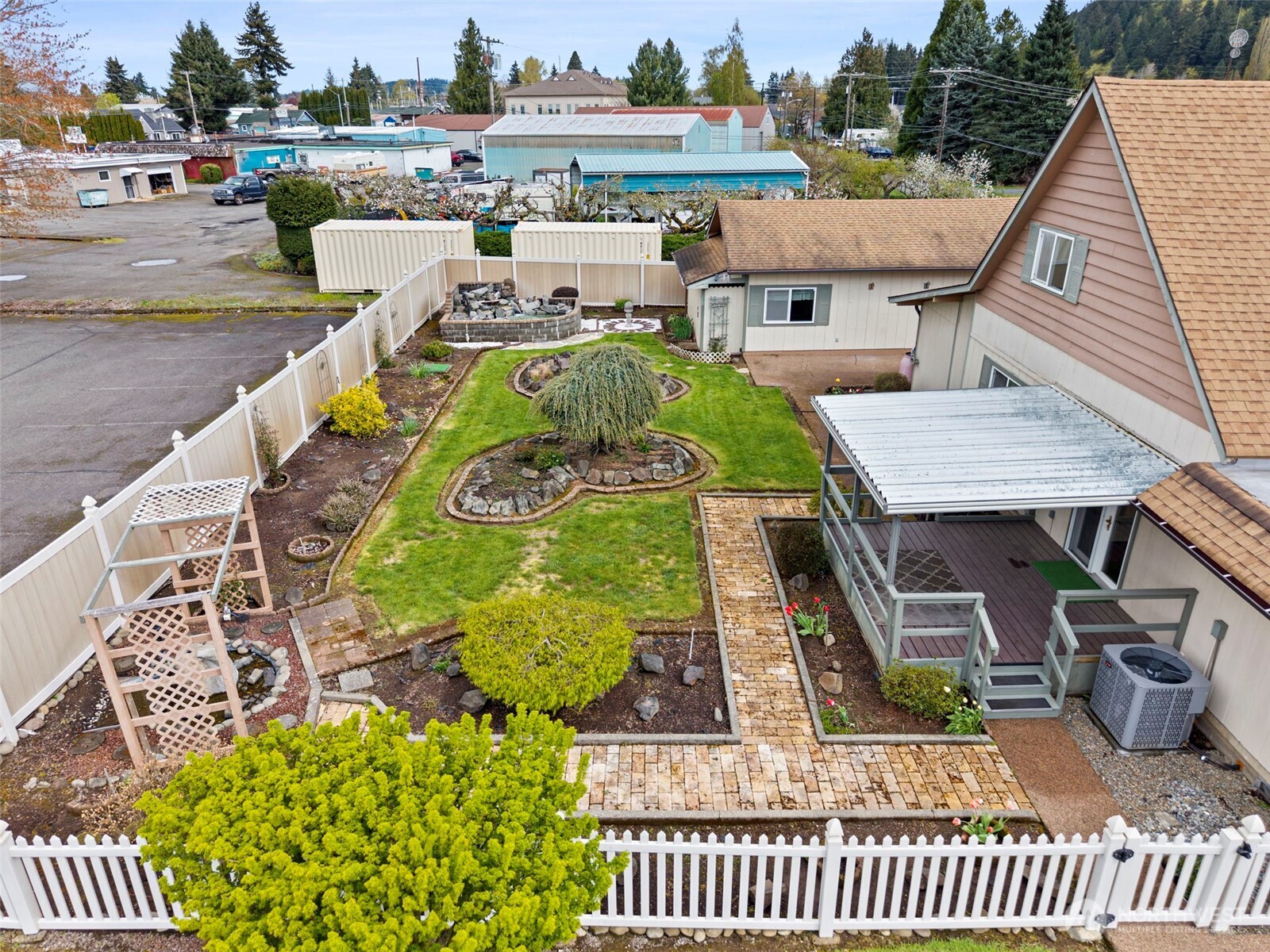 319 E Union Street , Centralia, WA 98531