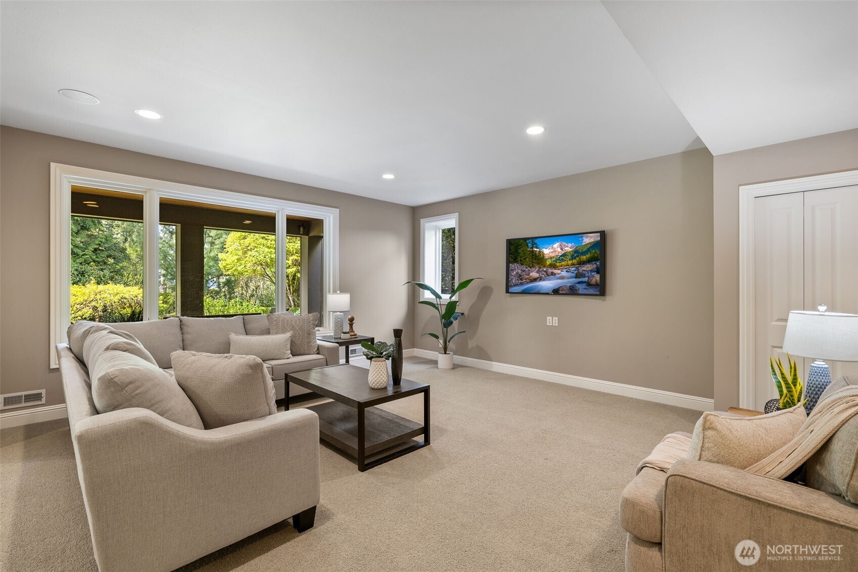 2753 204th Lane NE, Sammamish, WA 98074