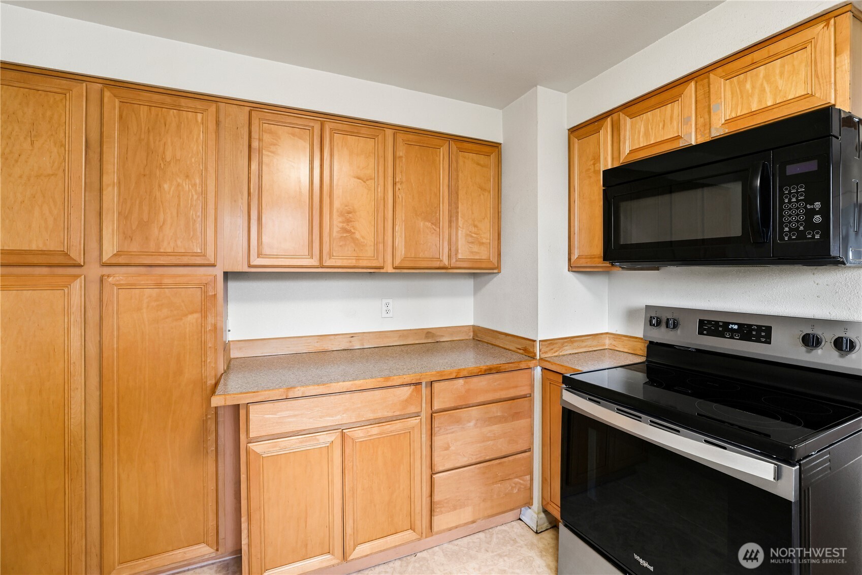 1706 S Fife Street , Tacoma, WA 98405