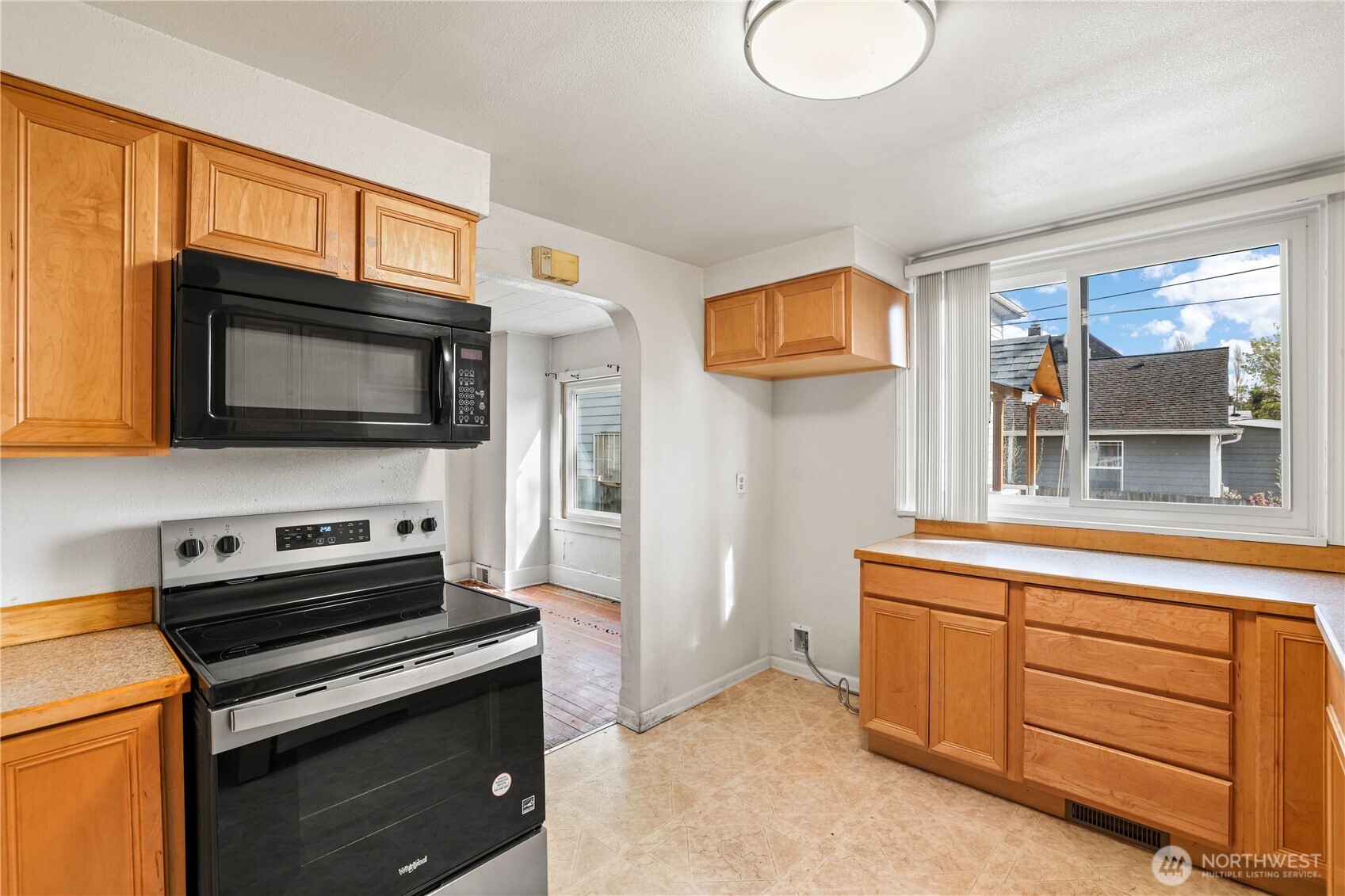 1706 S Fife Street , Tacoma, WA 98405