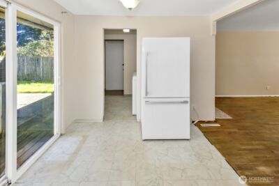 1023 115th Street S, Tacoma, WA 98444 - Photo 9