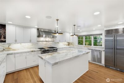 37 Tatoosh Ky , Bellevue, WA 98006 - Photo 10