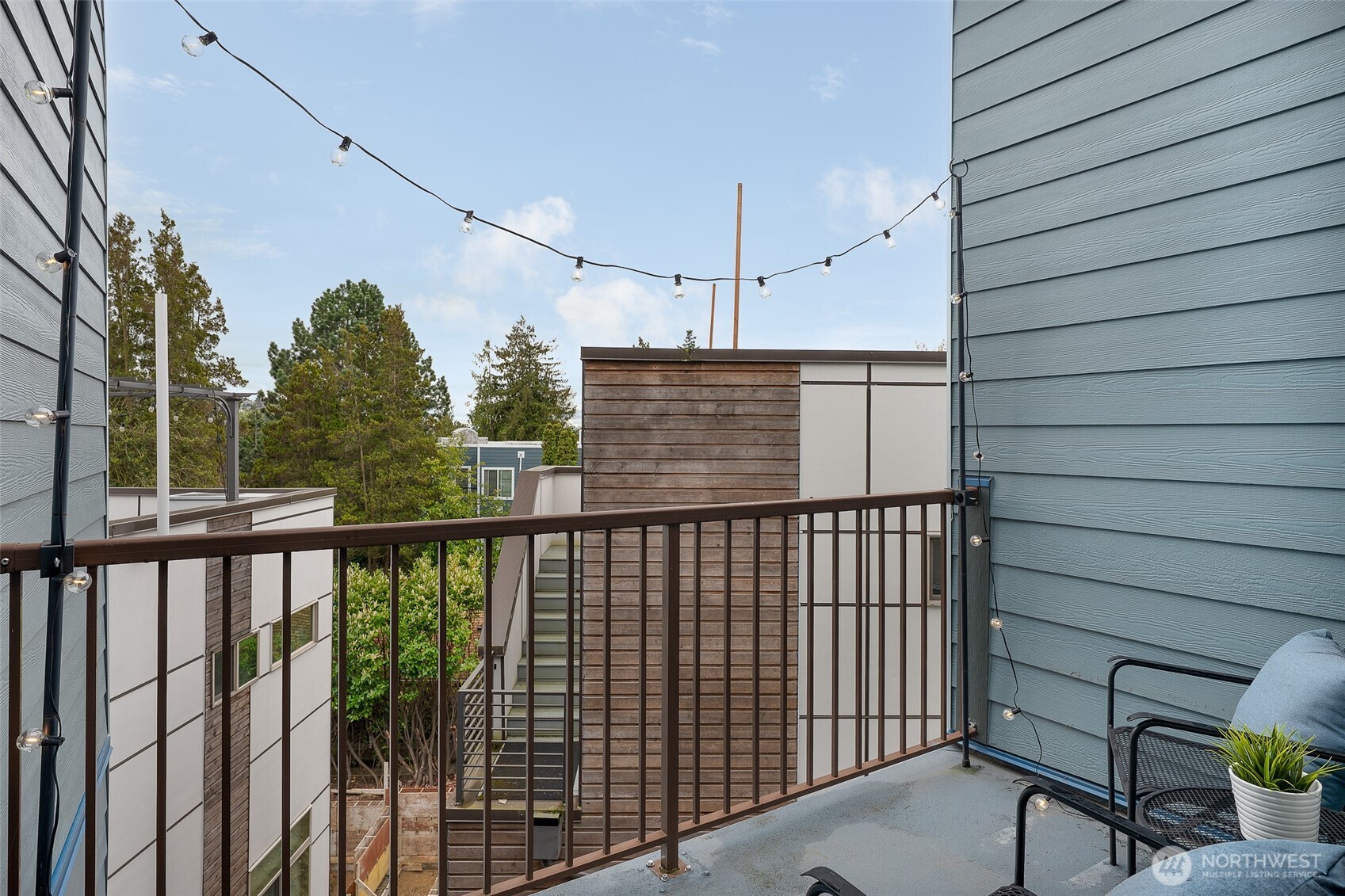 3045 20th Avenue W #409, Seattle, WA 98199