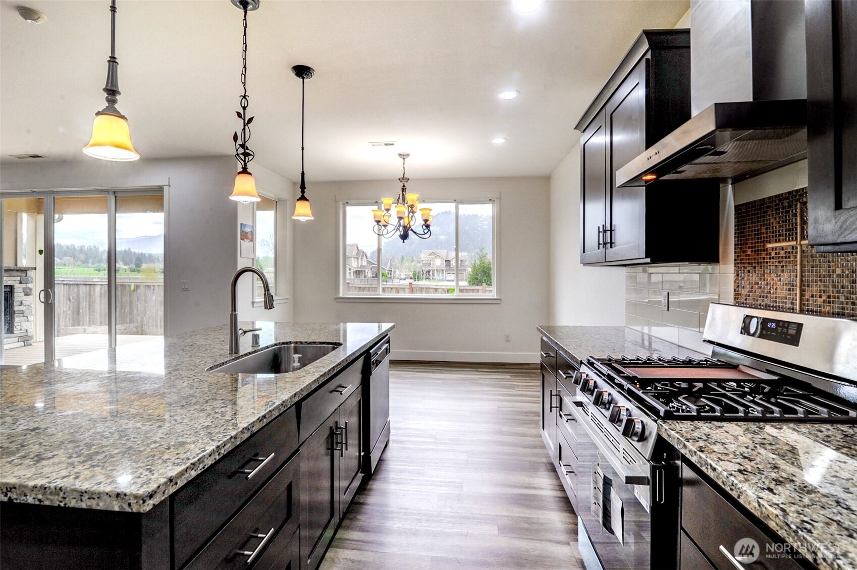 474 Sigrist Drive E, Enumclaw, WA 98022-9998