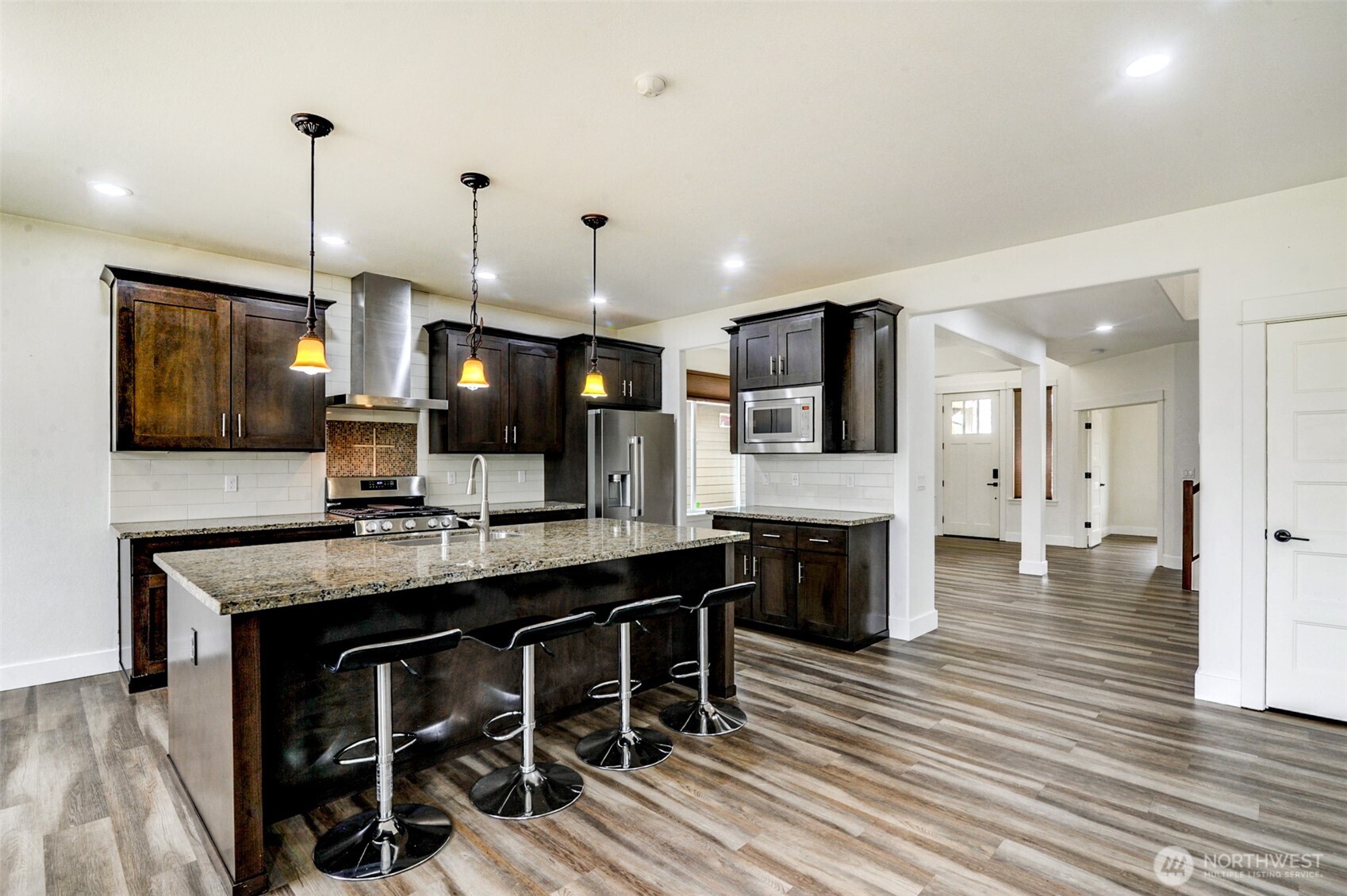 474 Sigrist Drive E, Enumclaw, WA 98022-9998