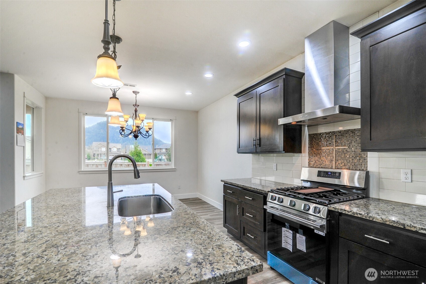474 Sigrist Drive E, Enumclaw, WA 98022-9998