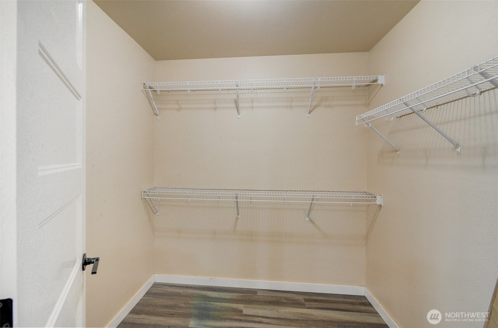 474 Sigrist Drive E, Enumclaw, WA 98022-9998