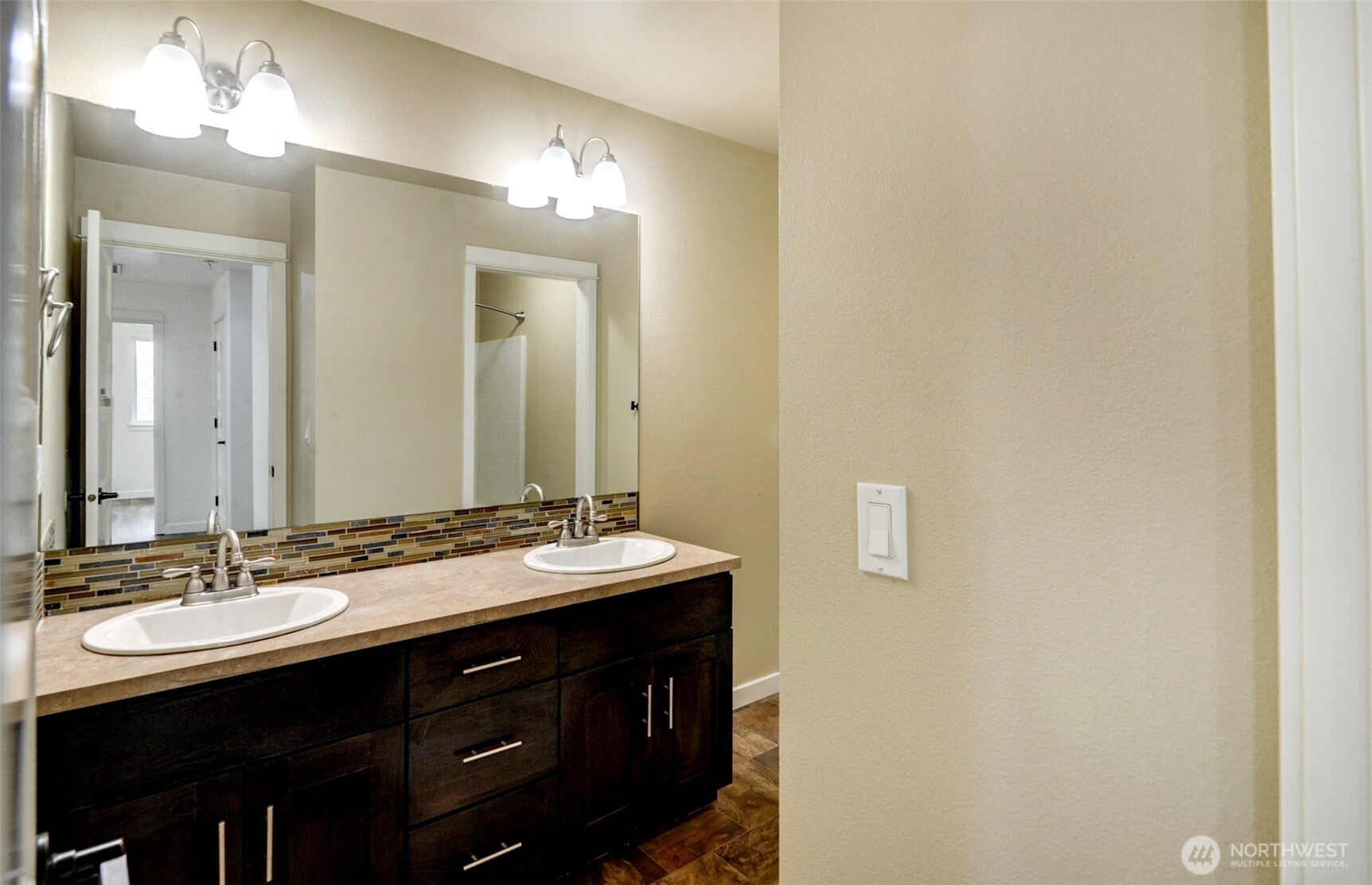 474 Sigrist Drive E, Enumclaw, WA 98022-9998