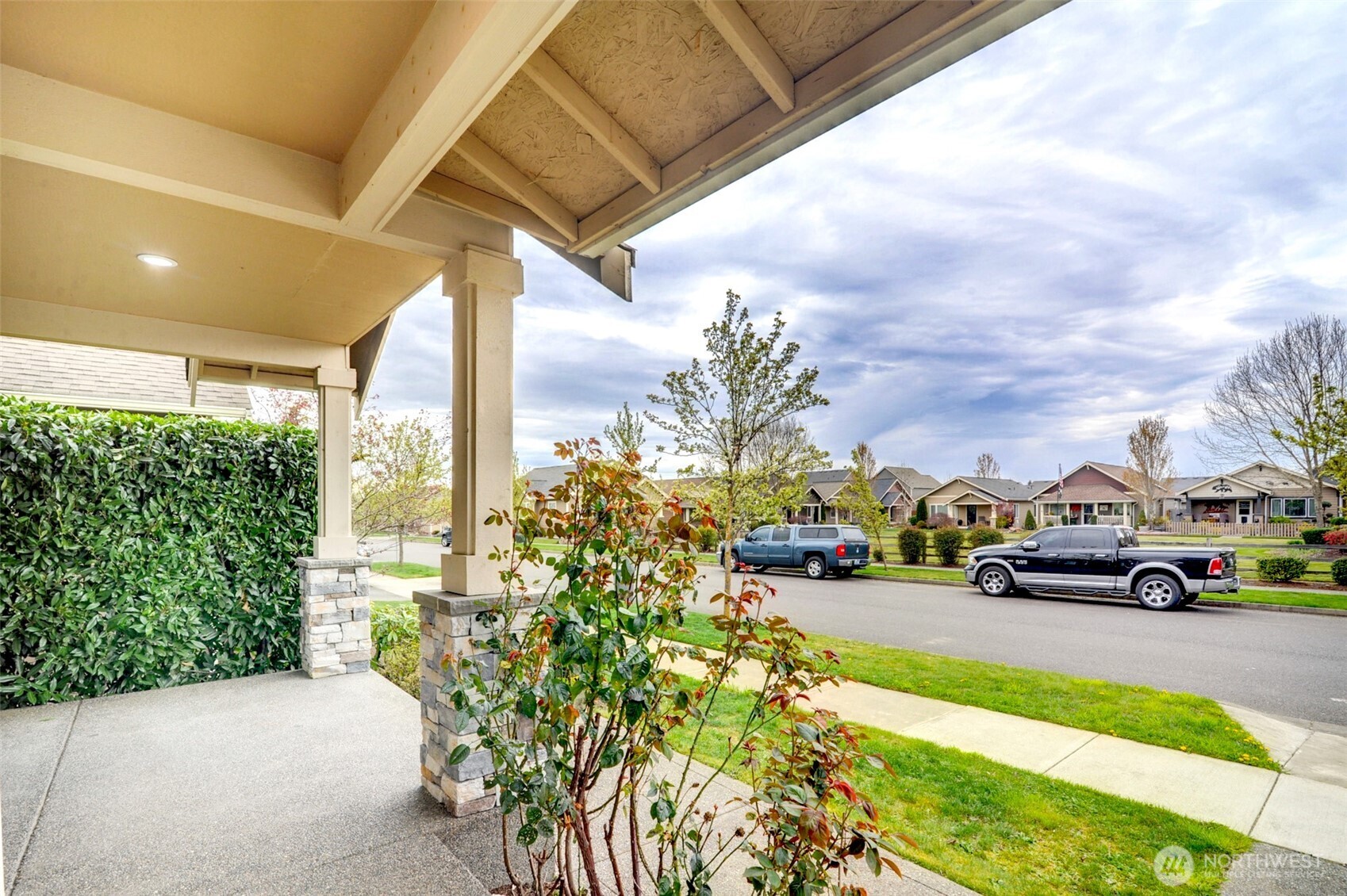474 Sigrist Drive E, Enumclaw, WA 98022-9998