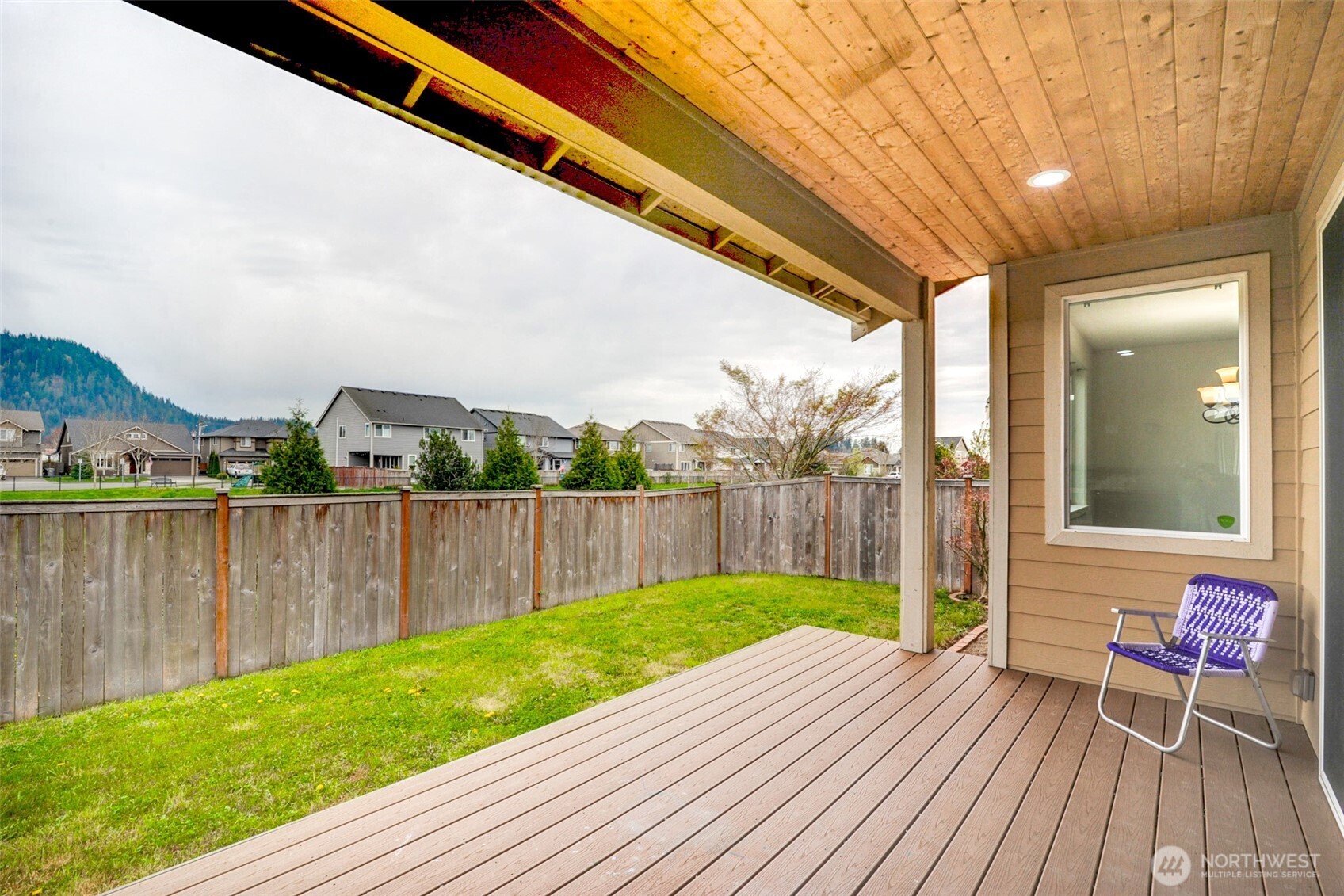 474 Sigrist Drive E, Enumclaw, WA 98022-9998