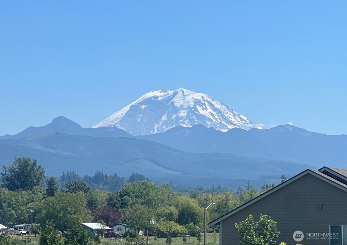 474 Sigrist Drive E, Enumclaw, WA 98022-9998