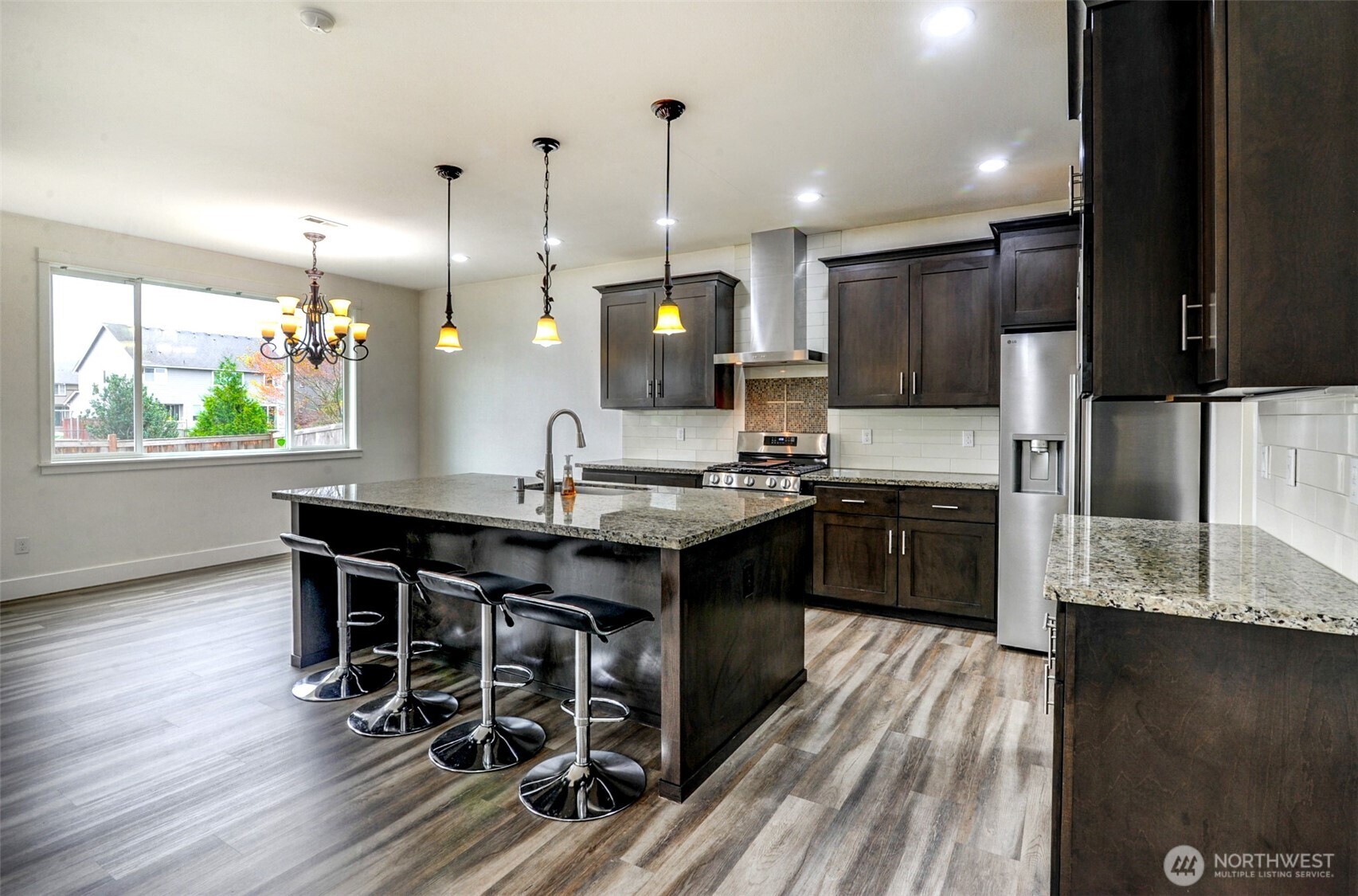 474 Sigrist Drive E, Enumclaw, WA 98022-9998