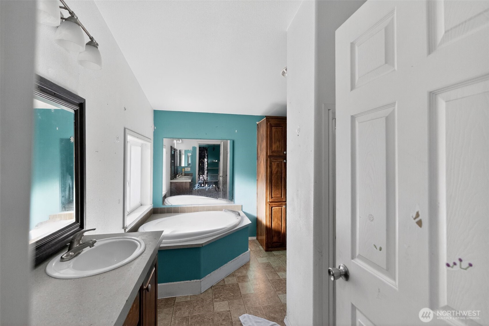 1419 S I Street , Port Angeles, WA 98363