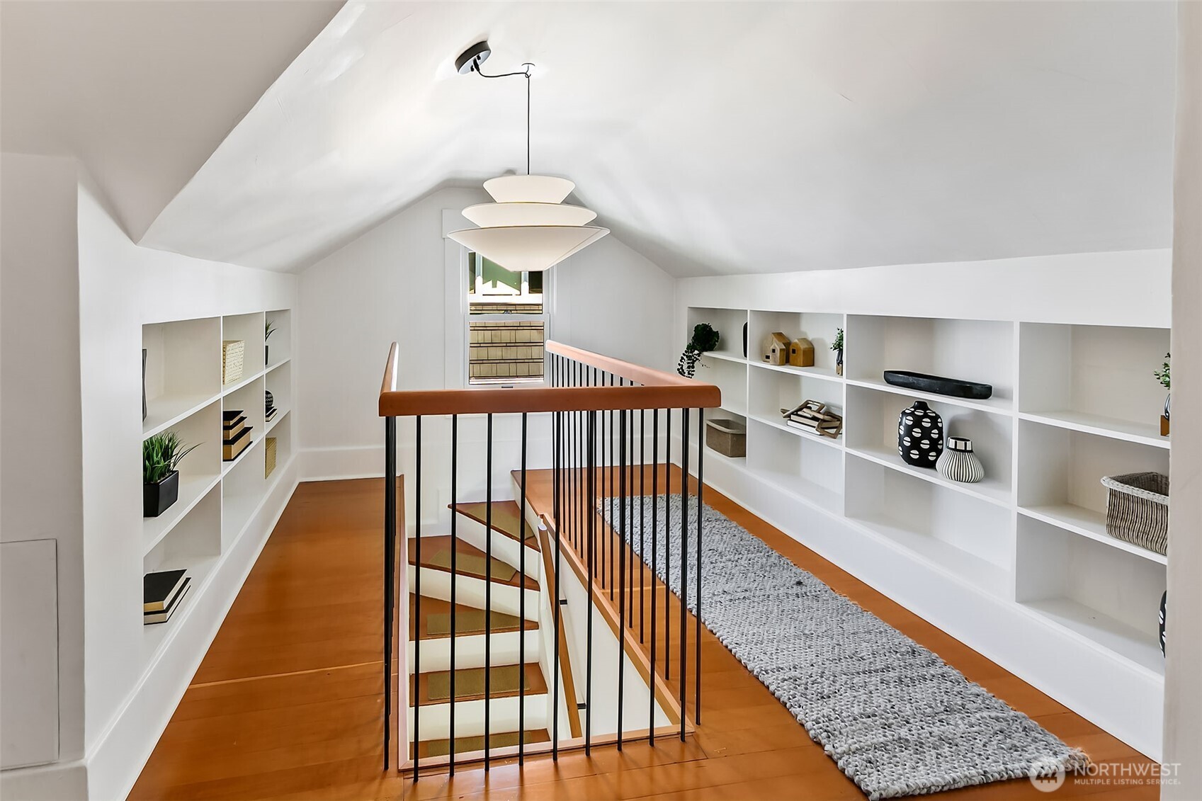 4203 Corliss Avenue N, Seattle, WA 98103