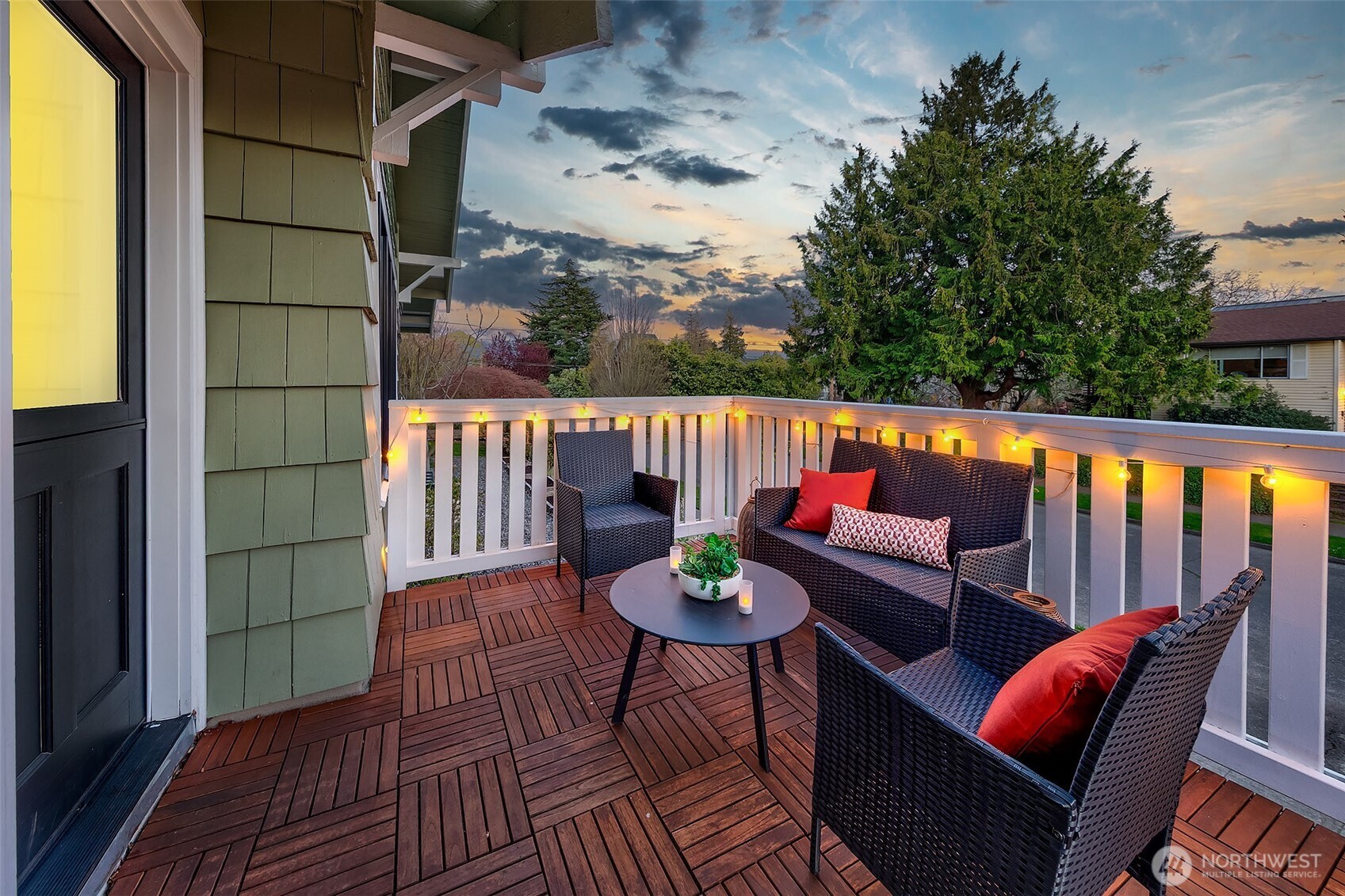 4203 Corliss Avenue N, Seattle, WA 98103