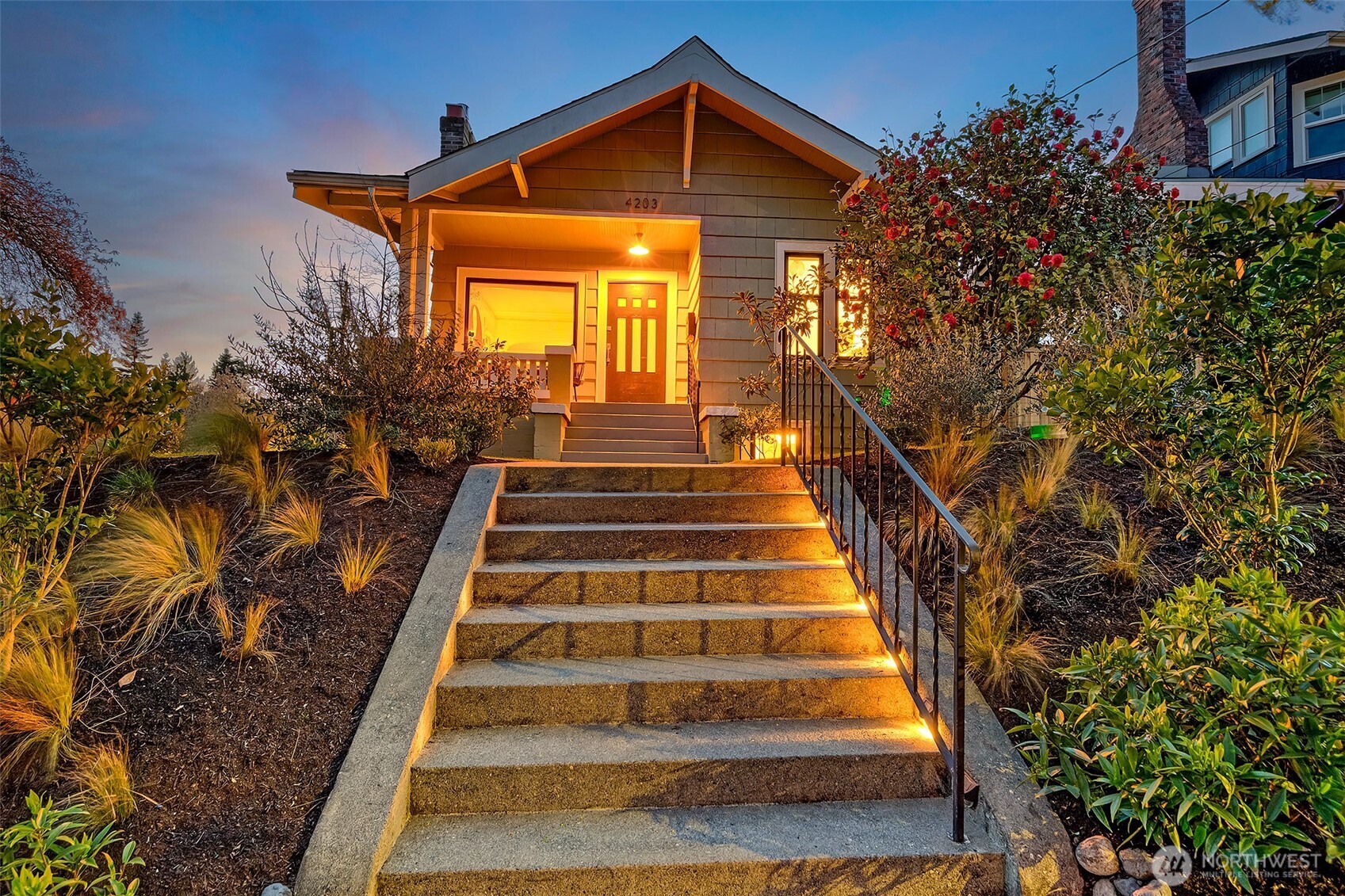 4203 Corliss Avenue N, Seattle, WA 98103