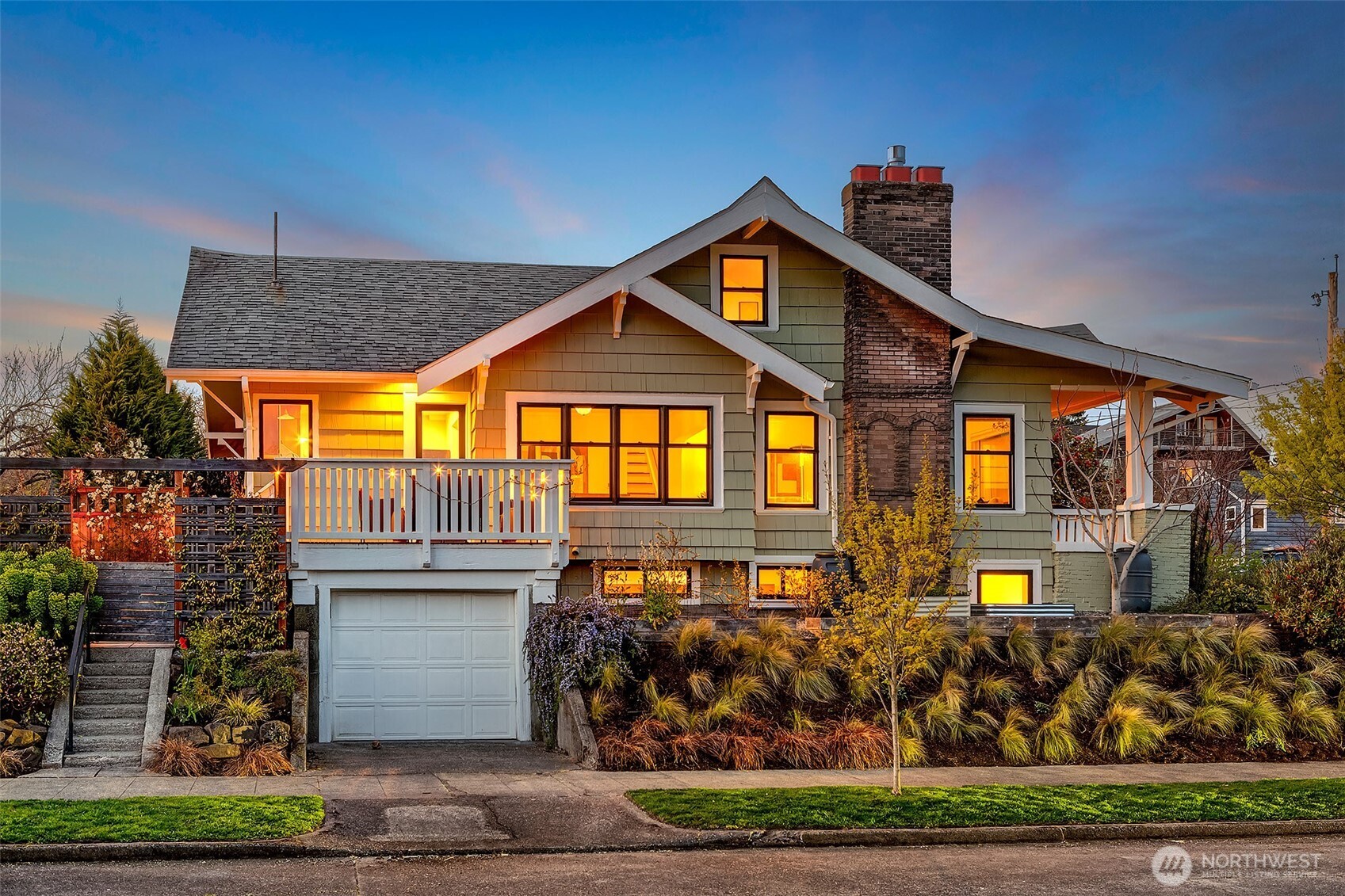 4203 Corliss Avenue N, Seattle, WA 98103